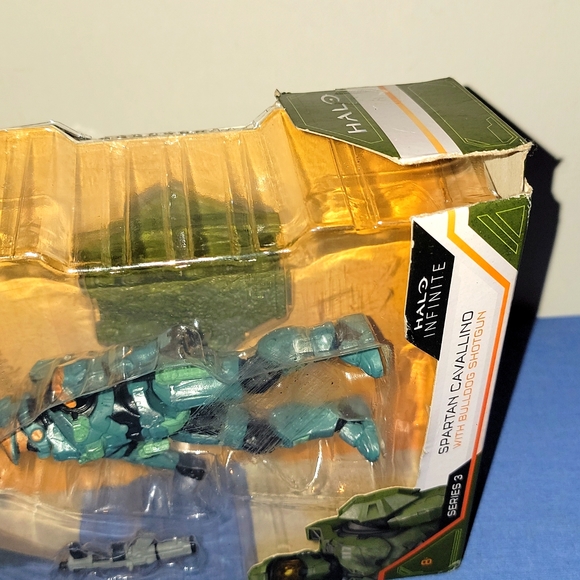 HALO Infinite  - Spartan Cavallino with Bulldog Shotgun  - Series 3 - Picture 4 of 6